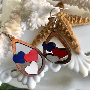 NIP! 🇺🇸Red White Blue Hearts Wood Earrings